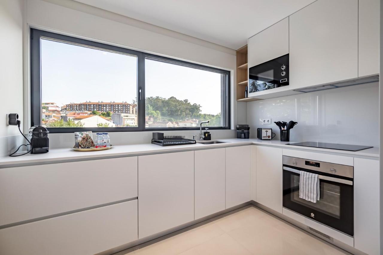 Nomads Lux - 2Bdr & Parking Flores Square Porto Dış mekan fotoğraf